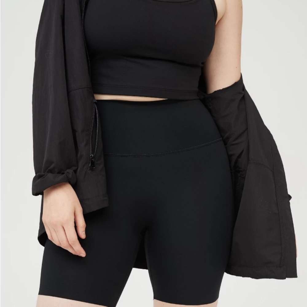OFFLINE By Aerie Goals 7" Bike Short